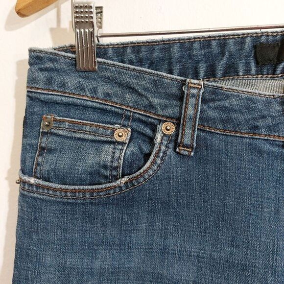 Calvin Klein Medium Wash Flare Jeans Women's Size 6 / 30 - Picture 4 of 12